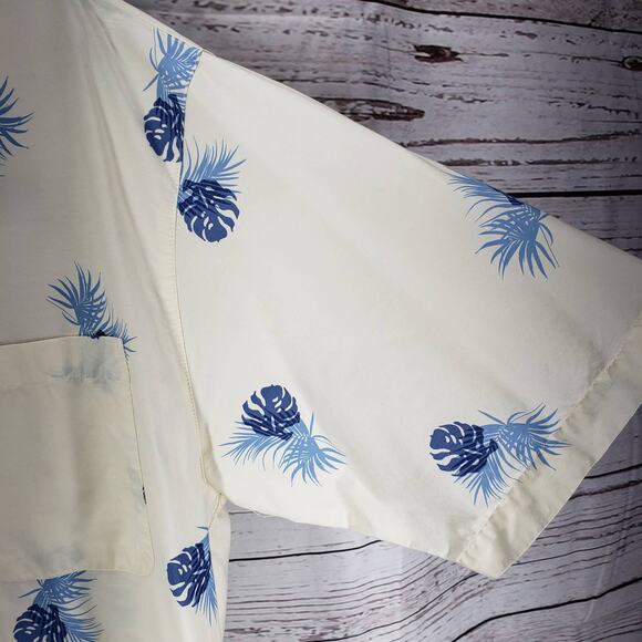 Caribbean Swimwear Men's Blue Cream Hawaiian Short Sleeve Shirt Size Large - Picture 5 of 14